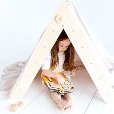 Das ideale Montessori Bücherregal für Ihr Zuhause Das ideale Montessori Bücherregal für Ihr Zuhause
